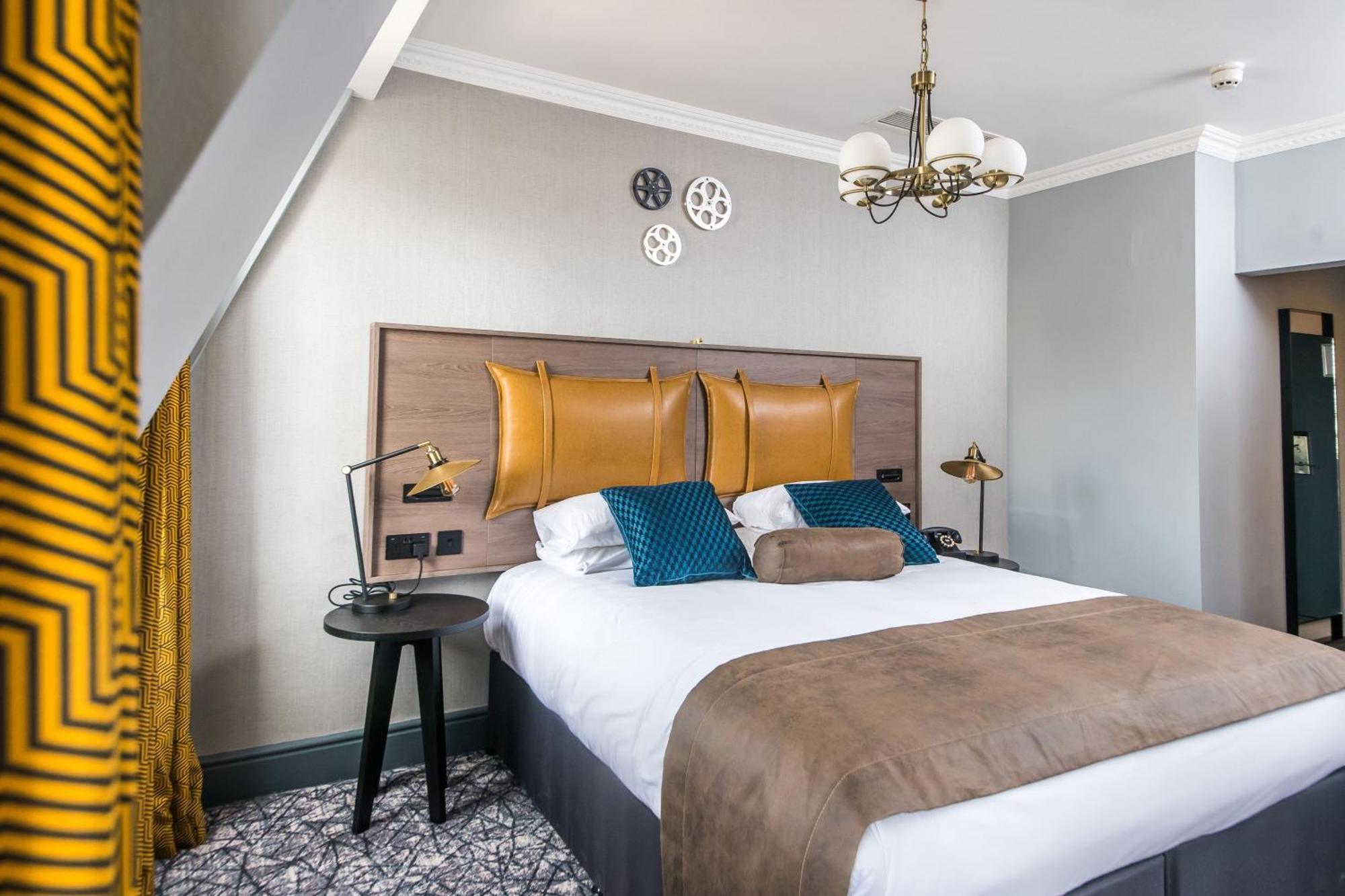Abbey Hotel Bath, A Tribute Portfolio Hotel Екстериор снимка